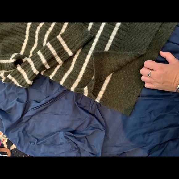 Striped sweater - Picture 2 of 3